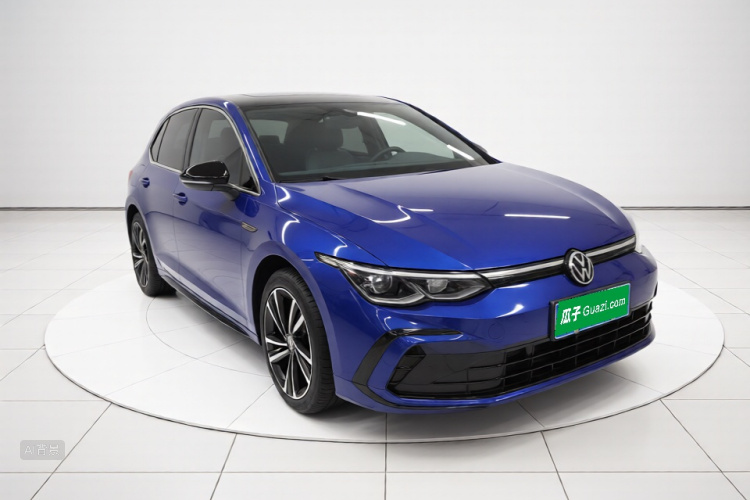 Volkswagen Golf 2021 car image #4