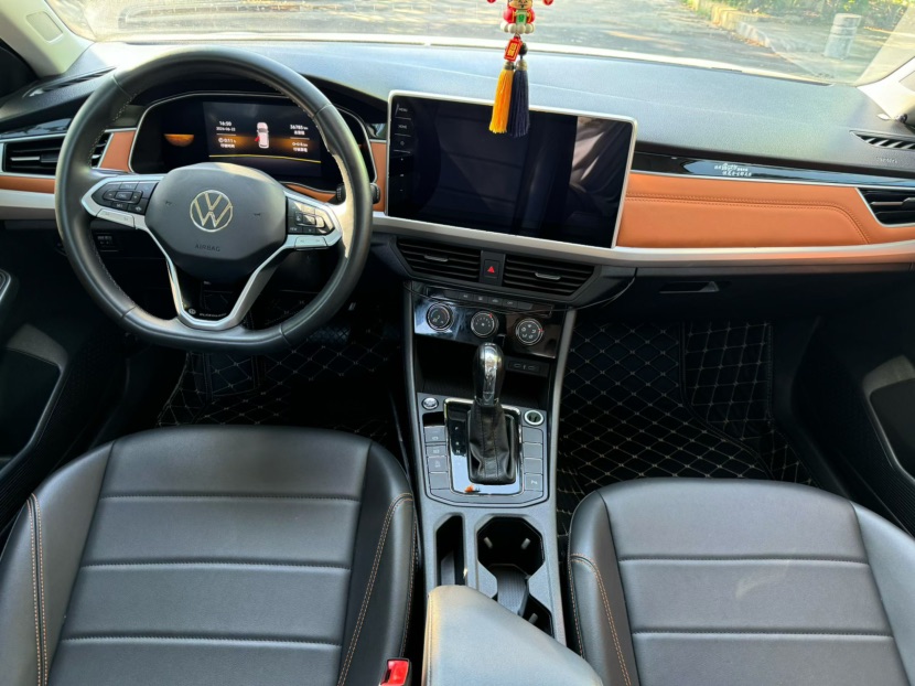 Volkswagen Bora 2023 car image #6