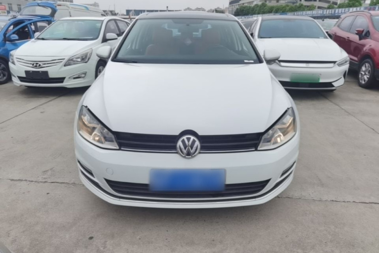 Volkswagen Golf 2015 car image #3