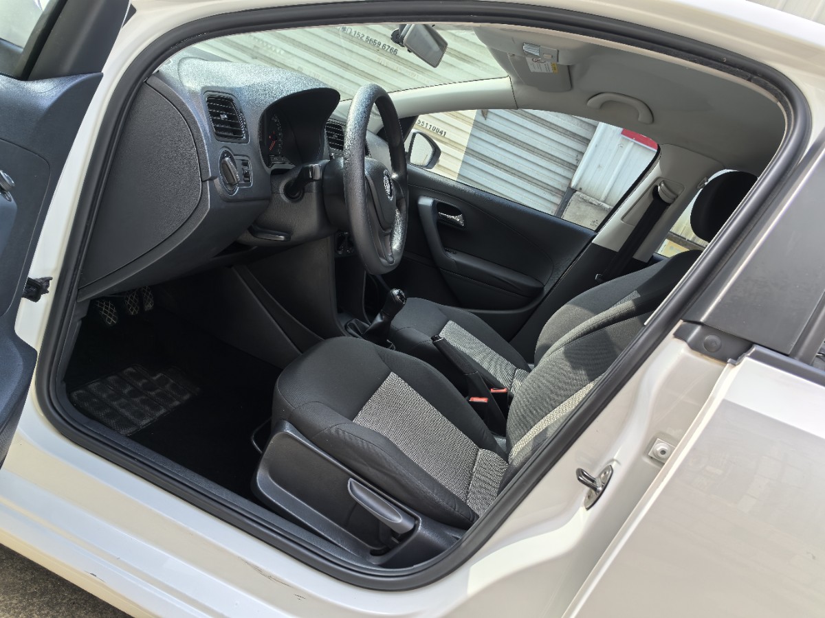 Volkswagen Polo 2016 #4 Volkswagen Polo 2016 car image #4