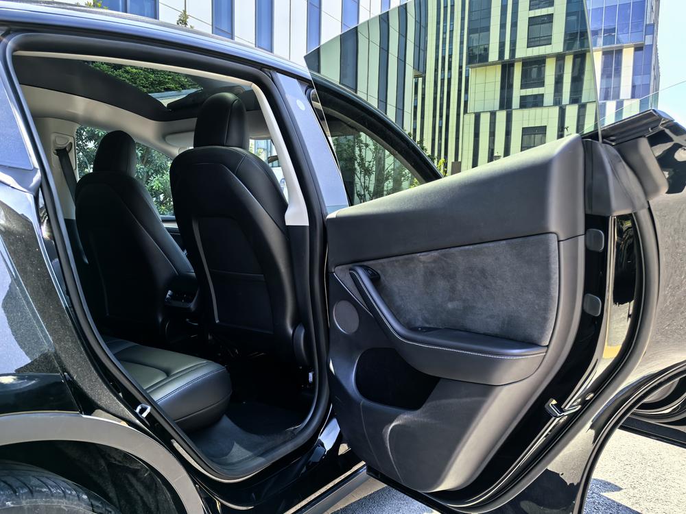Tesla Model Y 2021 #10 Tesla Model Y 2021 car image #10
