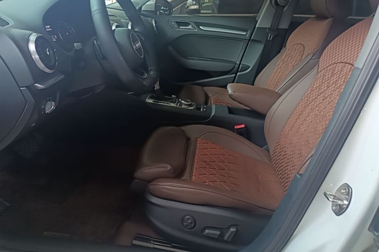 Audi A3 2019 car image #15