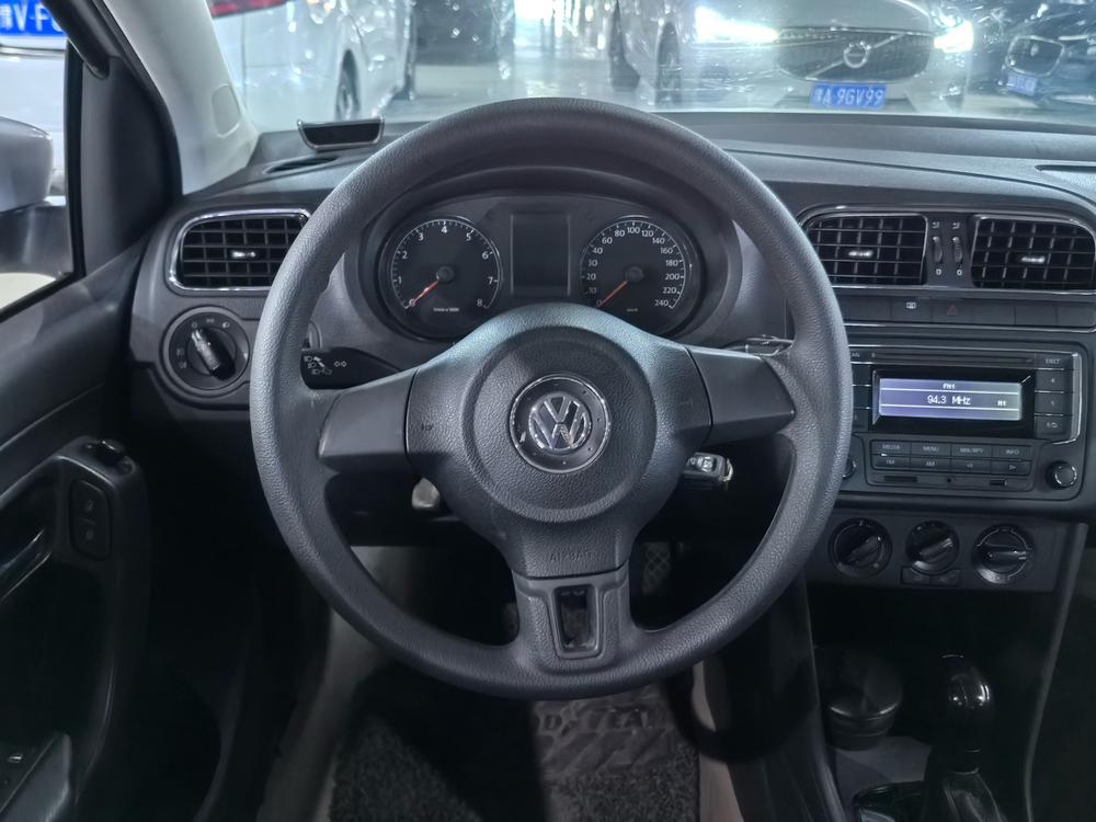 Volkswagen Polo 2013 #7 Volkswagen Polo 2013 car image #7
