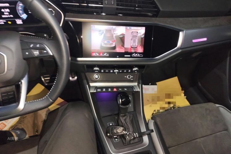 Audi Q3 2021 car image #15