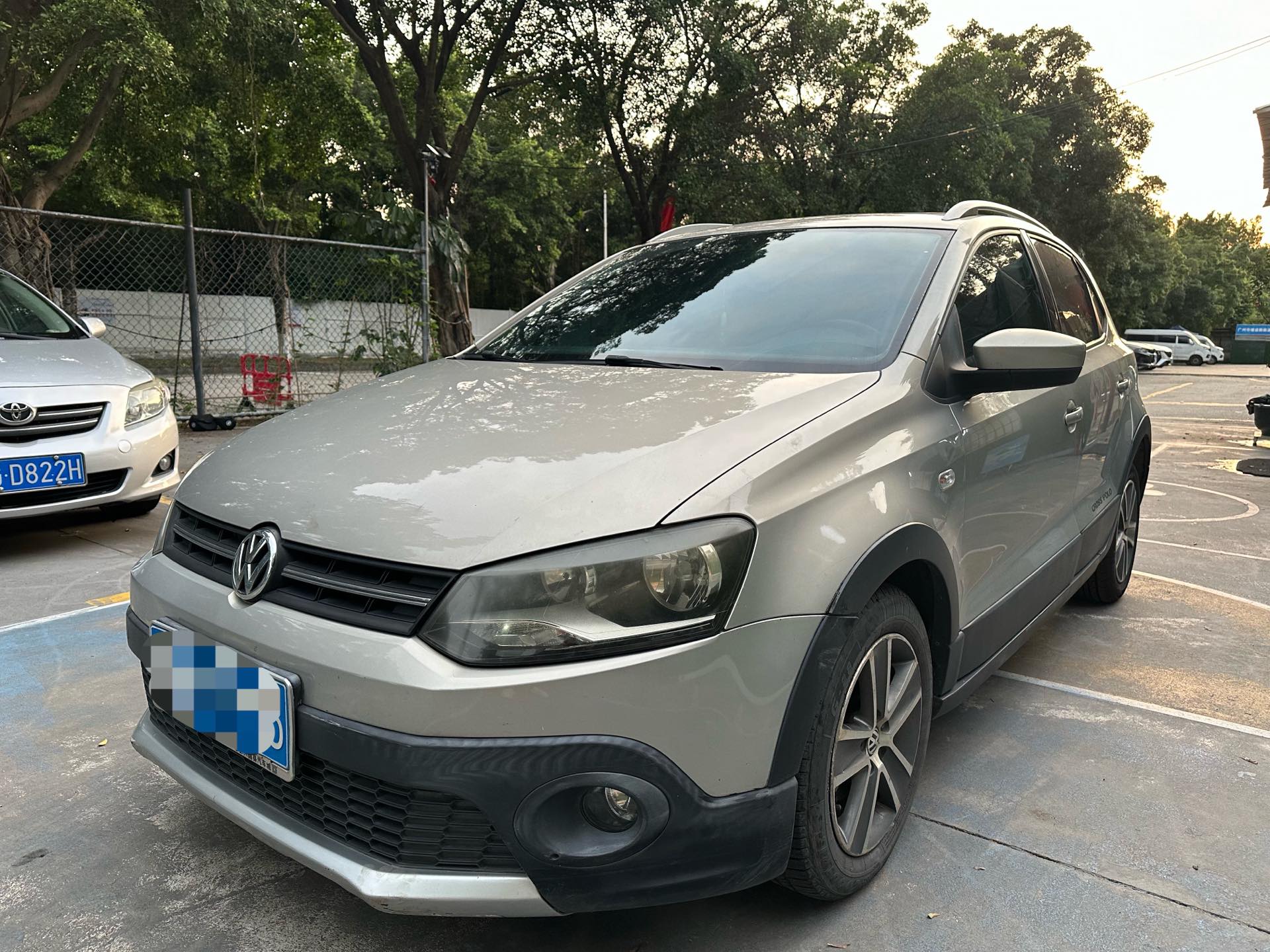 Volkswagen Polo 2014 car image 
