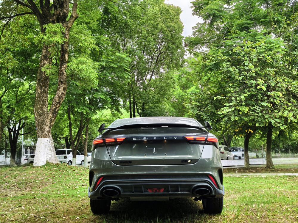 GEELY Binray 2022 immagine di auto #6
