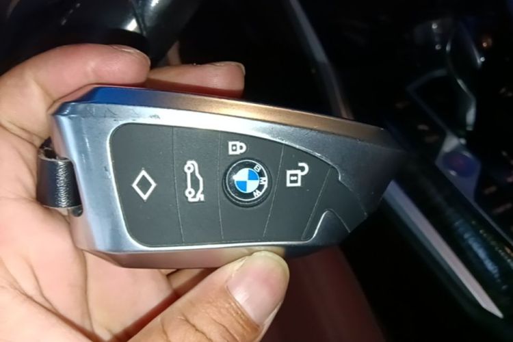 BMW 3 Series 2022 #9 BMW 3 Series 2022 car image #9