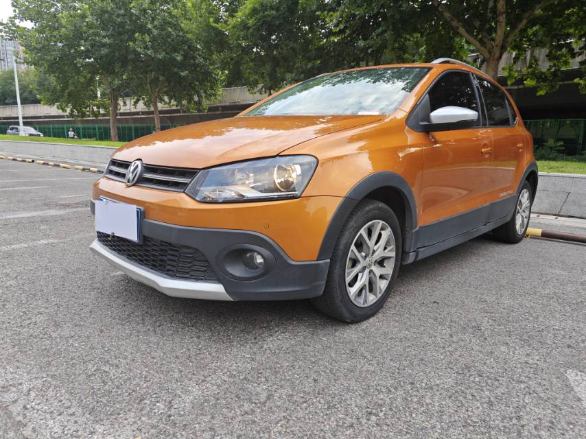 Volkswagen Polo 2016 Volkswagen Polo 2016 car image