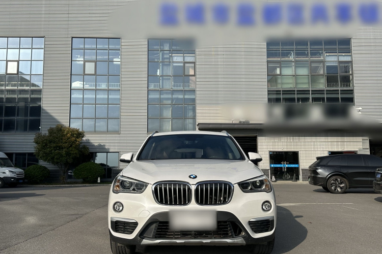 BMW X1 2018 #6 BMW X1 2018 car image #6