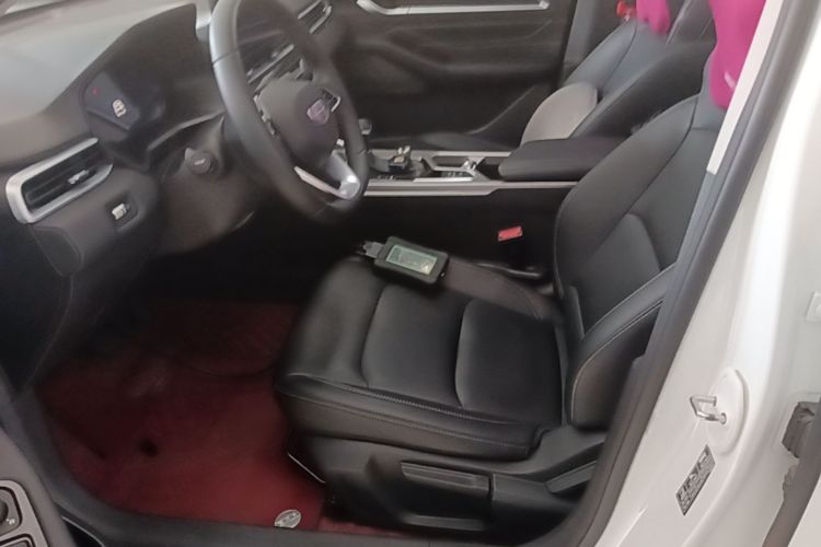 GEELY Emgrand 2024 car image #15