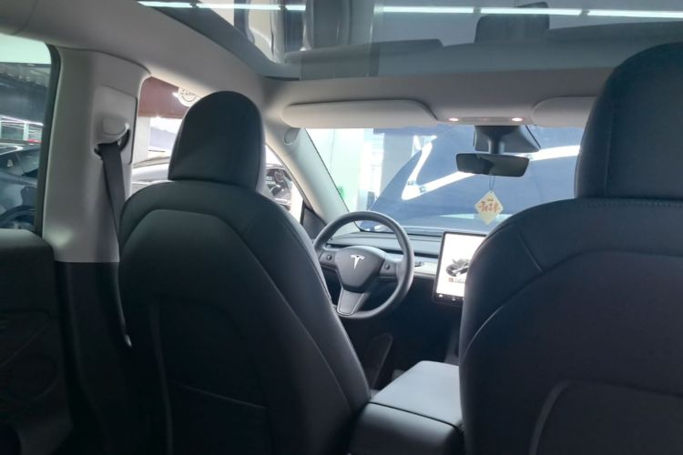 Tesla Model Y 2021 #18 Tesla Model Y 2021 car image #18