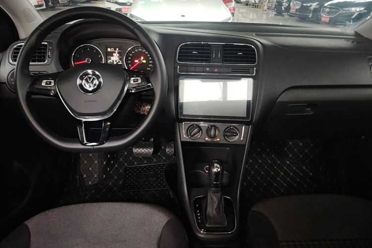 Volkswagen Polo 2016 #10 Volkswagen Polo 2016 car image #10