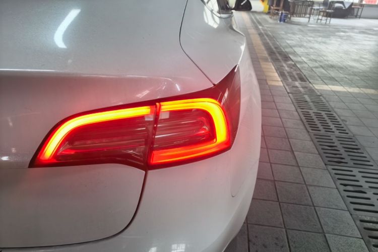 Tesla Model 3 2021 #8 Tesla Model 3 2021 car image #8