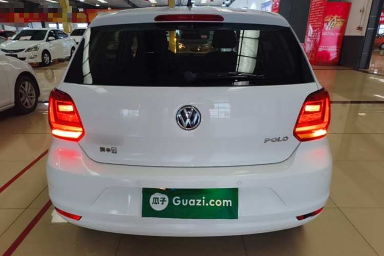 Volkswagen Polo 2017 car image #6