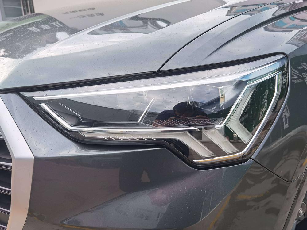 Audi Q3 2019 #8 Audi Q3 2019 car image #8