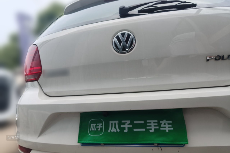 Volkswagen Polo 2015 car image #6