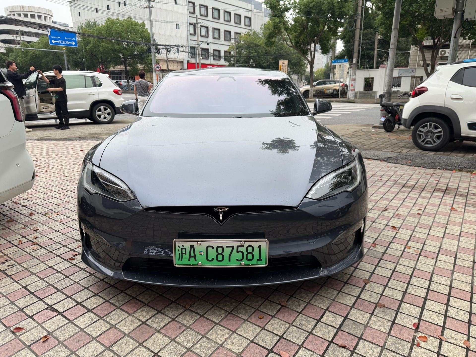 Tesla Model S 2023 #2 Tesla Model S 2023 car image #2