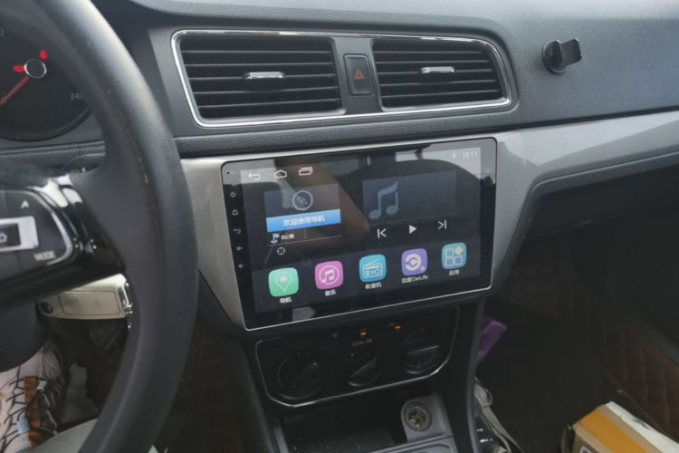 Volkswagen Lavida 2018 car image #13