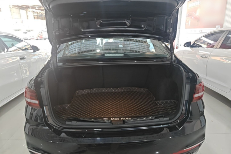 Volkswagen Lavida 2025 car image #19