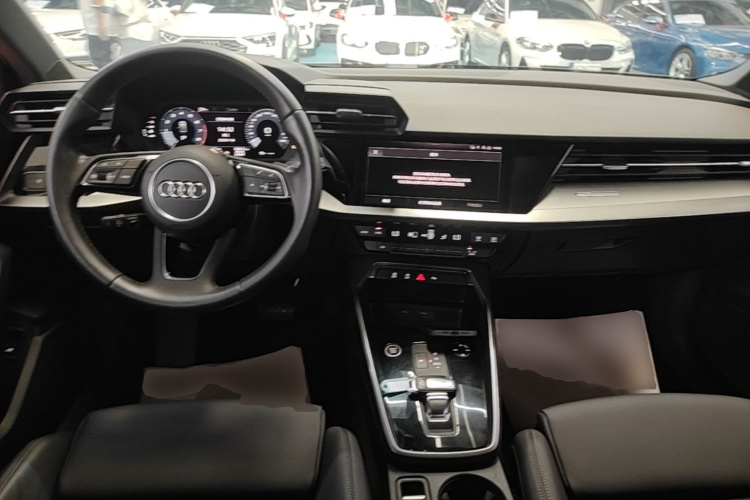 Audi A3 2021 immagine di auto #10