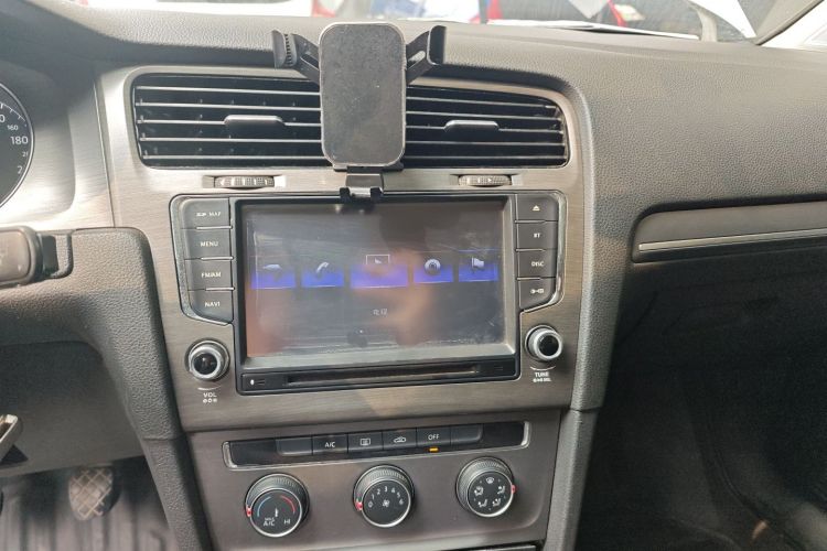 Volkswagen Golf 2015 صورة سيارة #13