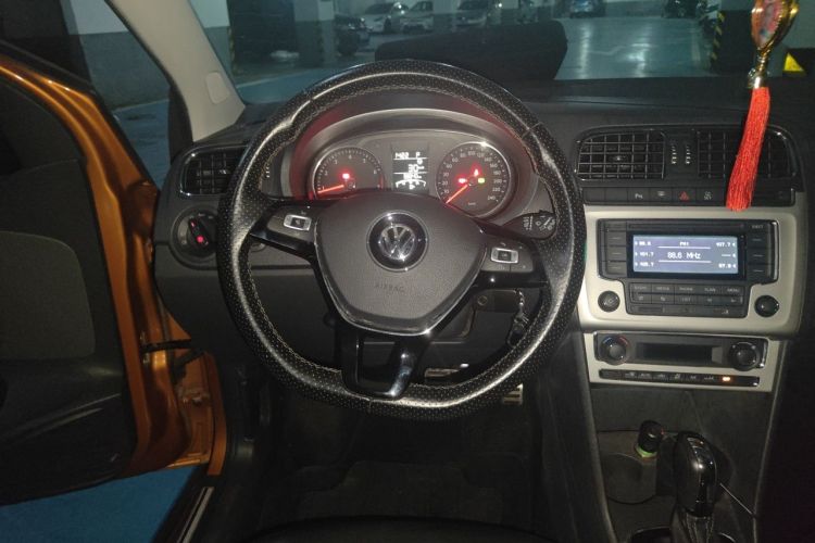 Volkswagen Polo 2014 #12 Volkswagen Polo 2014 car image #12