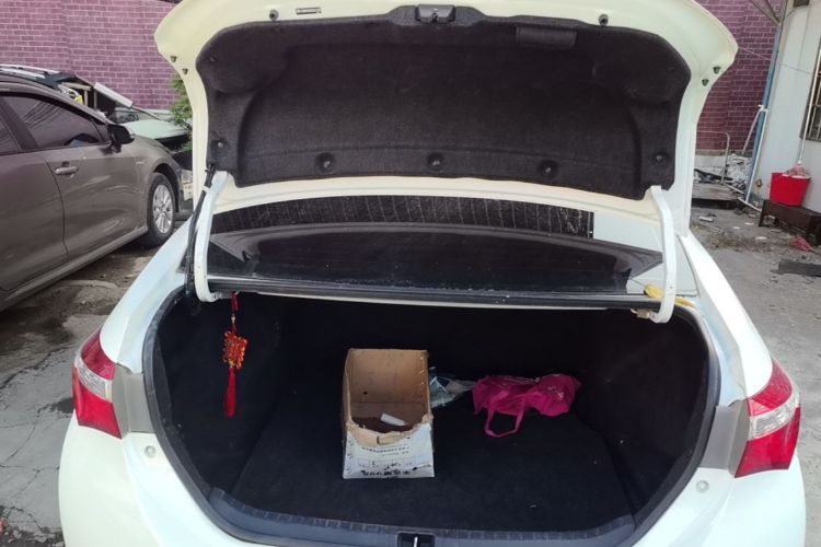 2016 immagine di auto #19