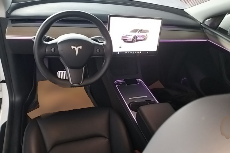 Tesla Model Y 2022 #10 Tesla Model Y 2022 car image #10