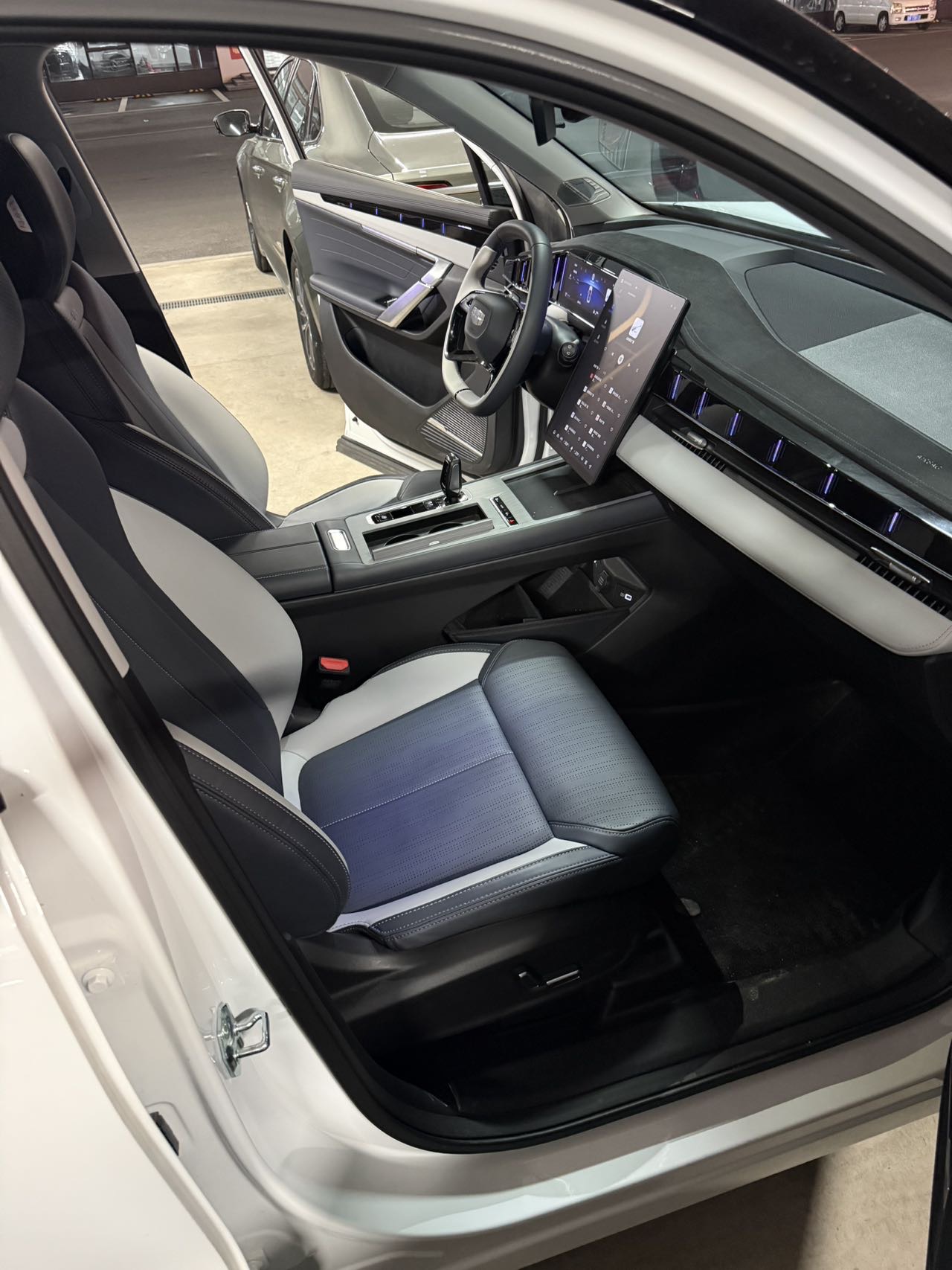 GEELY Boyue L 2024 #7 GEELY Boyue L 2024 car image #7