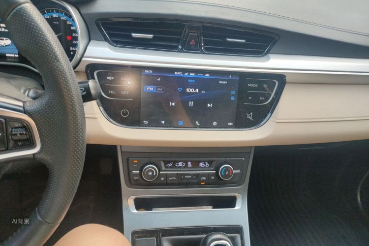 GEELY Emgrand 2018 car image #15