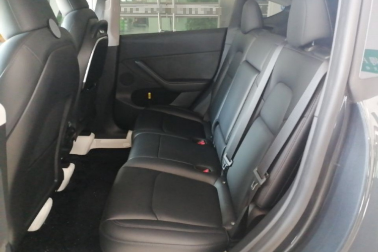 Tesla Model Y 2024 #17 Tesla Model Y 2024 car image #17