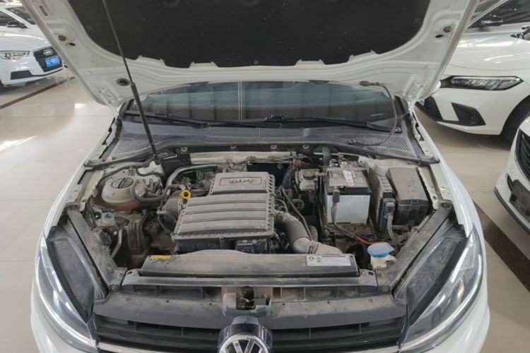 Volkswagen Golf 2019 #20 Volkswagen Golf 2019 car image #20