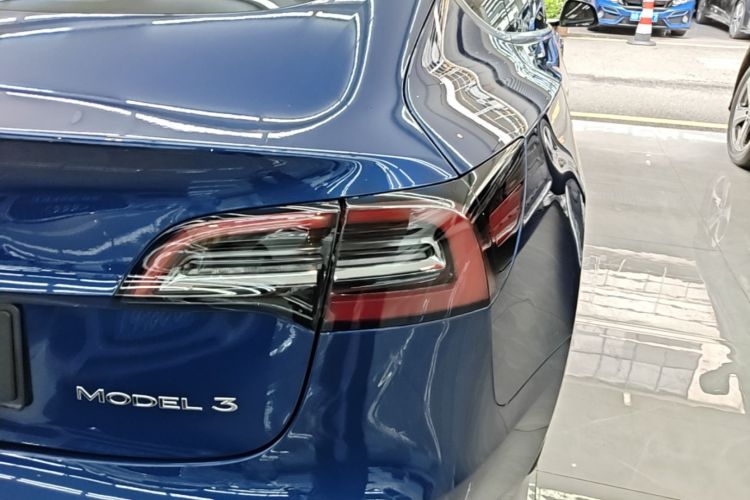 Tesla Model 3 2021 car image #8