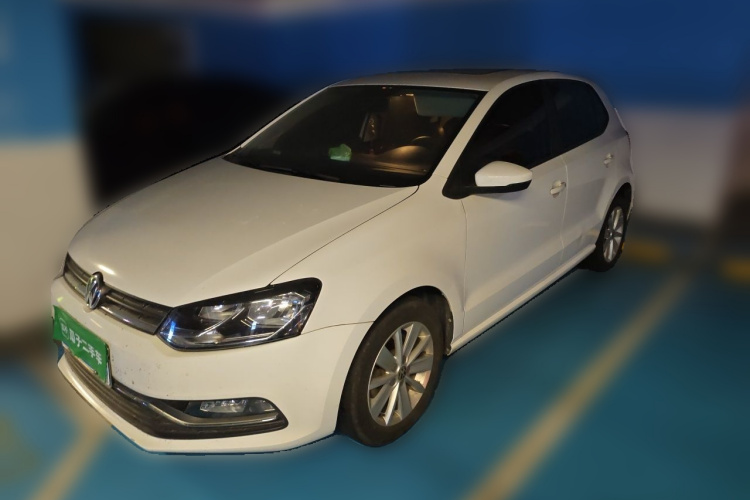 Volkswagen Polo 2018 car image #2