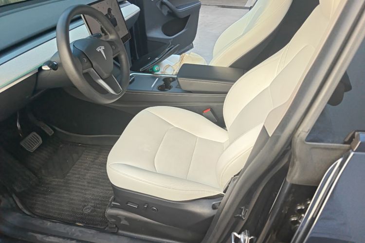Tesla Model Y 2024 #17 Tesla Model Y 2024 car image #17