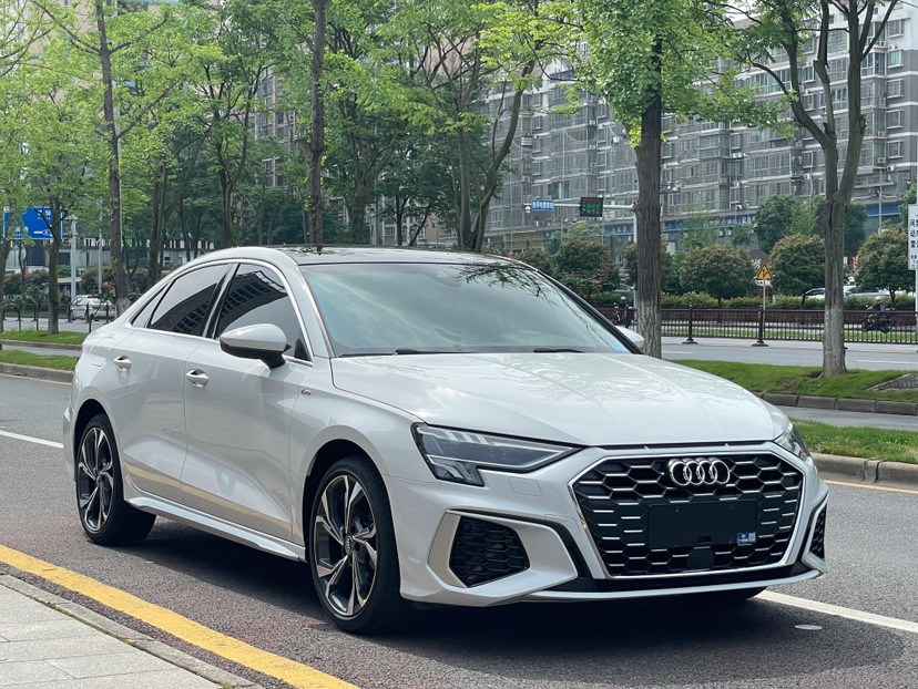 Audi A3 2021 car image #3