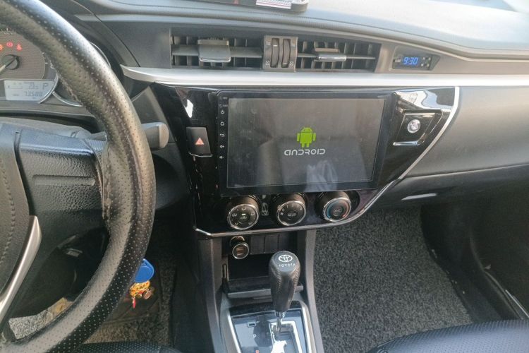 Toyota Corolla 2018 car image #13