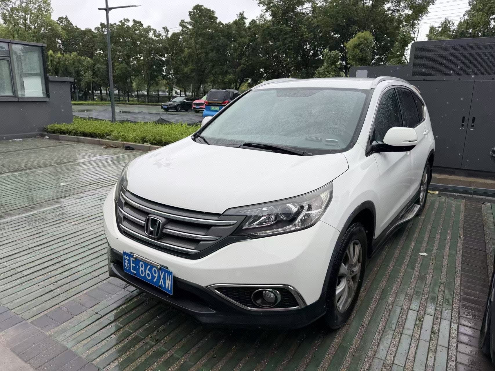 2012 2012 car image