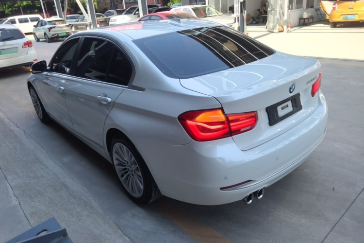 BMW 3 Series 2018 #7 BMW 3 Series 2018 car image #7