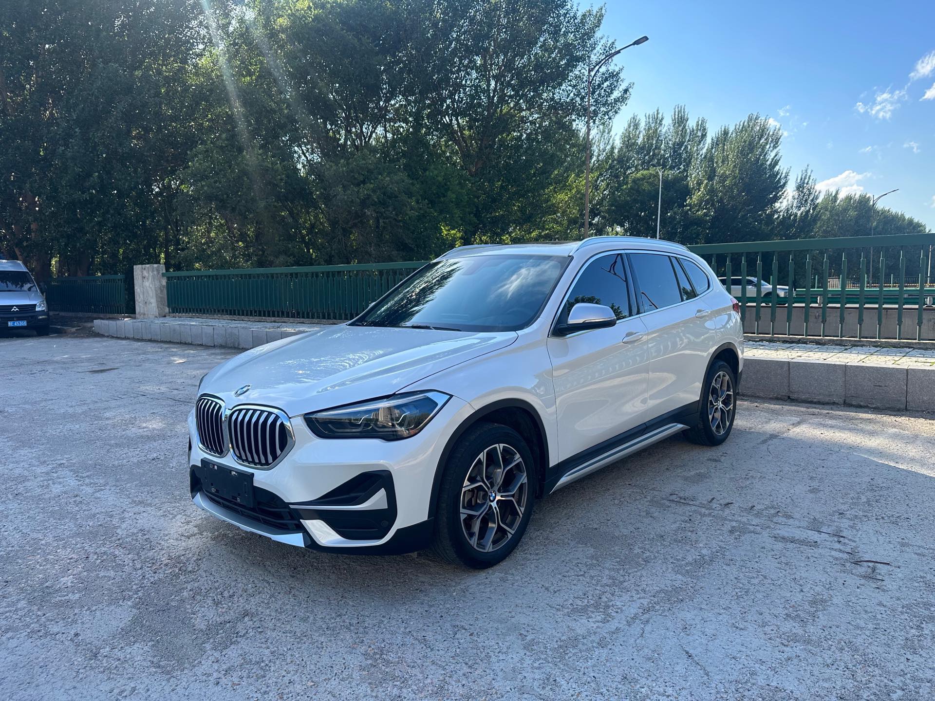 2022 immagine di auto 