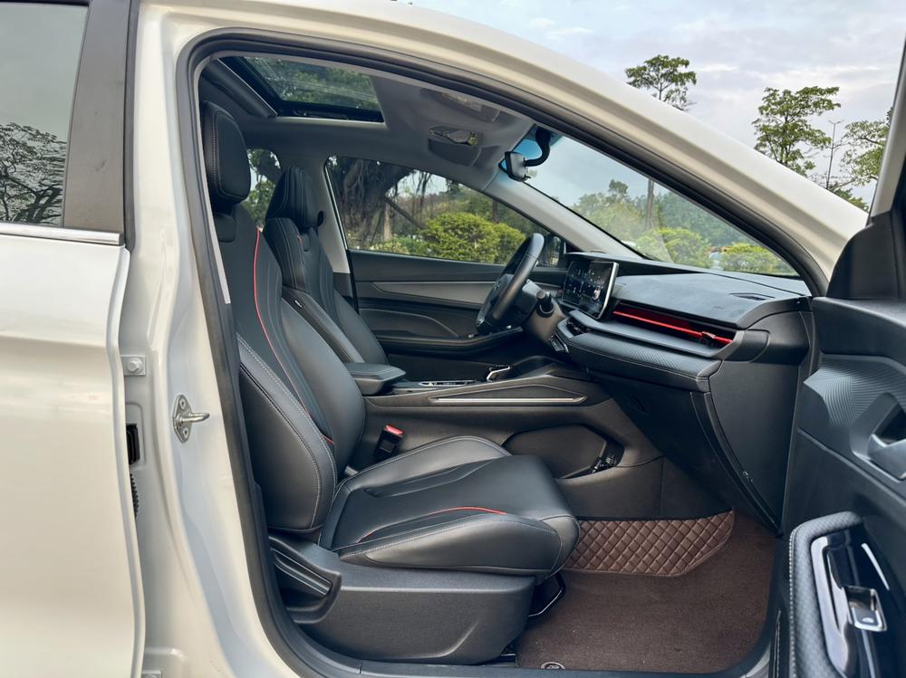 GEELY Binray 2023 car image #20
