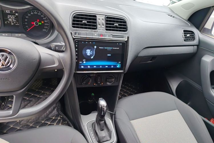Volkswagen Polo 2019 #10 Volkswagen Polo 2019 car image #10