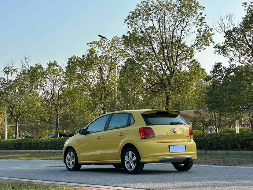 Volkswagen Polo 2012 #9 Volkswagen Polo 2012 car image #9