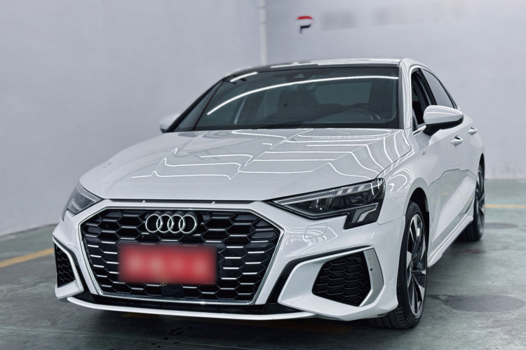 Audi A3 2023 #2 Audi A3 2023 صورة سيارة #2
