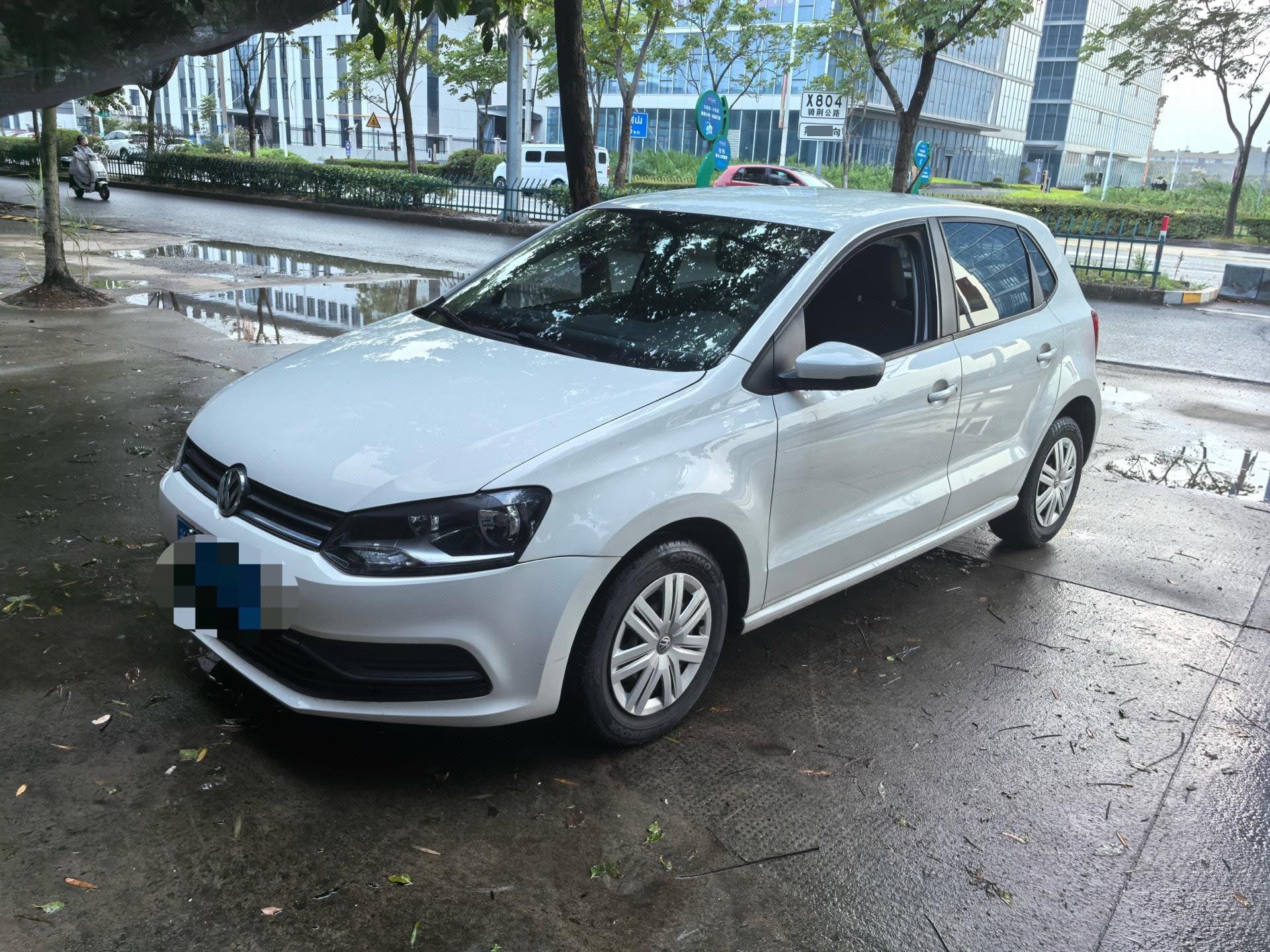 Volkswagen Polo 2019 car image 