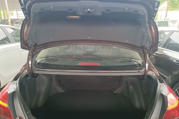 GEELY Emgrand 2018 car image #19