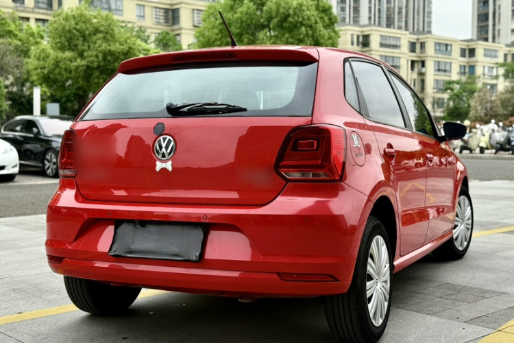 Volkswagen Polo 2018 car image #11