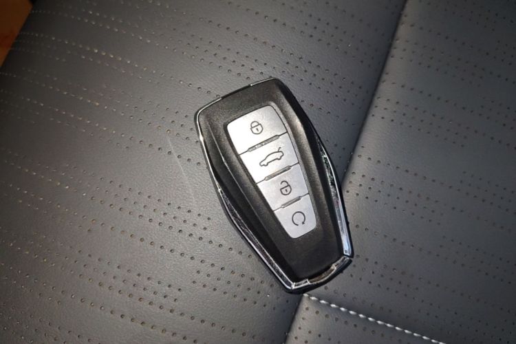 GEELY Boyue L 2025 #11 GEELY Boyue L 2025 car image #11