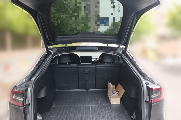 Tesla Model Y 2024 #21 Tesla Model Y 2024 car image #21
