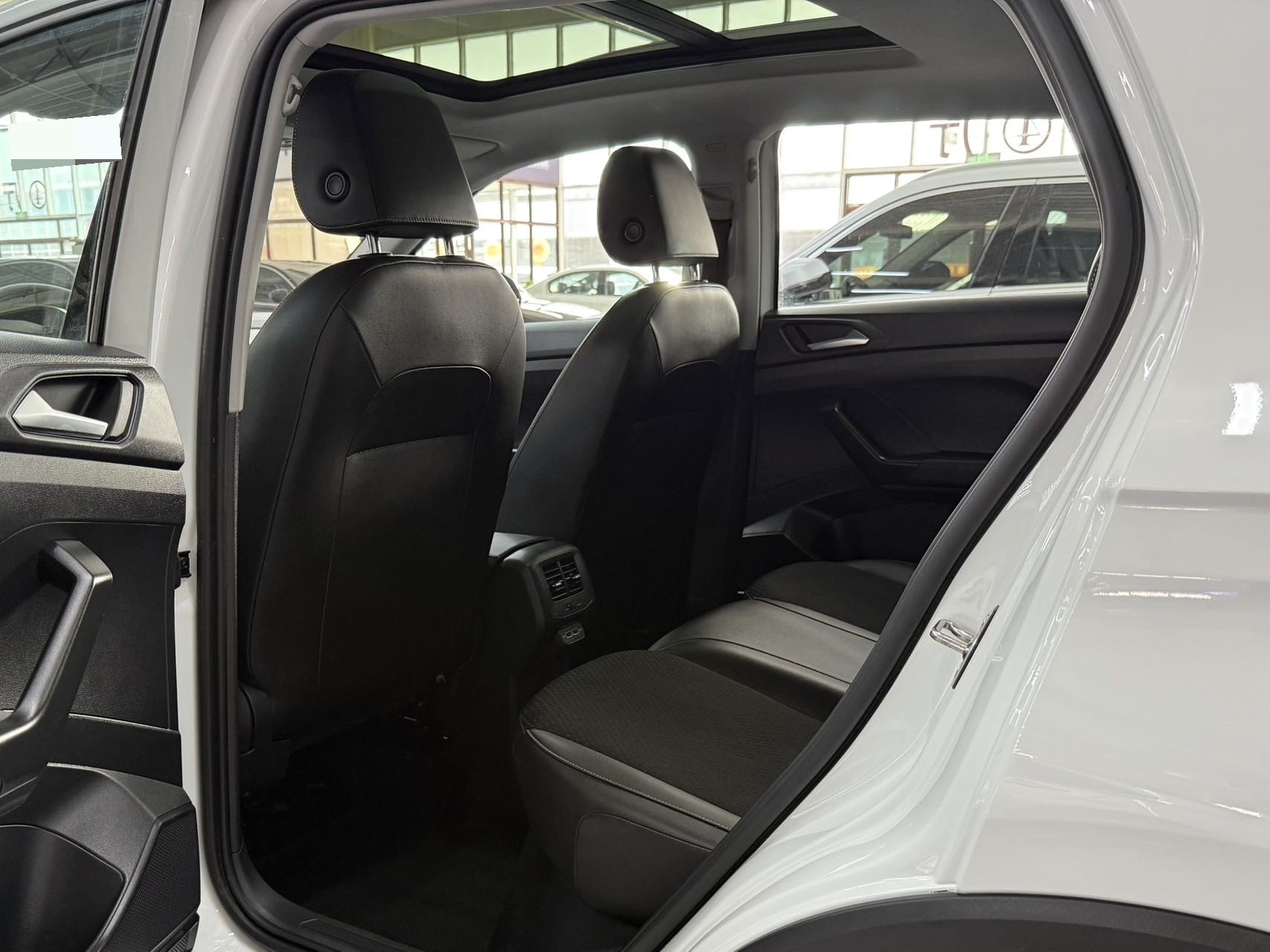 Volkswagen Tacqua 2022 immagine di auto #6